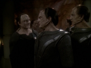 extant_StarTrek_DS9_7x21-WhenItRains_2976.jpg