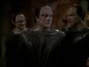 extant_StarTrek_DS9_7x21-WhenItRains_2980.jpg