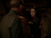 extant_StarTrek_DS9_7x21-WhenItRains_3061.jpg