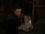 extant_StarTrek_DS9_7x21-WhenItRains_3133.jpg
