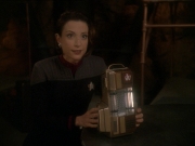 extant_StarTrek_DS9_7x21-WhenItRains_3134.jpg
