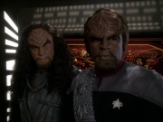 extant_StarTrek_DS9_7x21-WhenItRains_3475.jpg