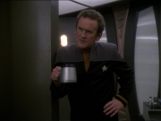 extant_StarTrek_DS9_7x21-WhenItRains_3615.jpg