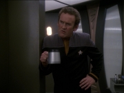 extant_StarTrek_DS9_7x21-WhenItRains_3617.jpg