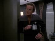 extant_StarTrek_DS9_7x21-WhenItRains_3632.jpg