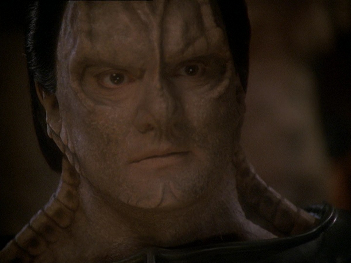 extant_StarTrek_DS9_7x22-TackingIntoTheWind_0114.jpg