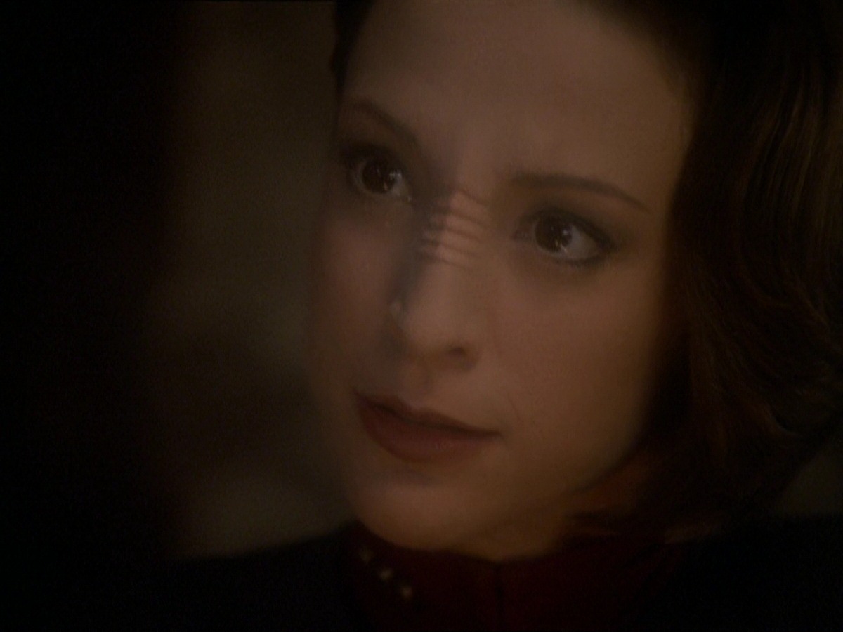 extant_StarTrek_DS9_7x22-TackingIntoTheWind_0131.jpg