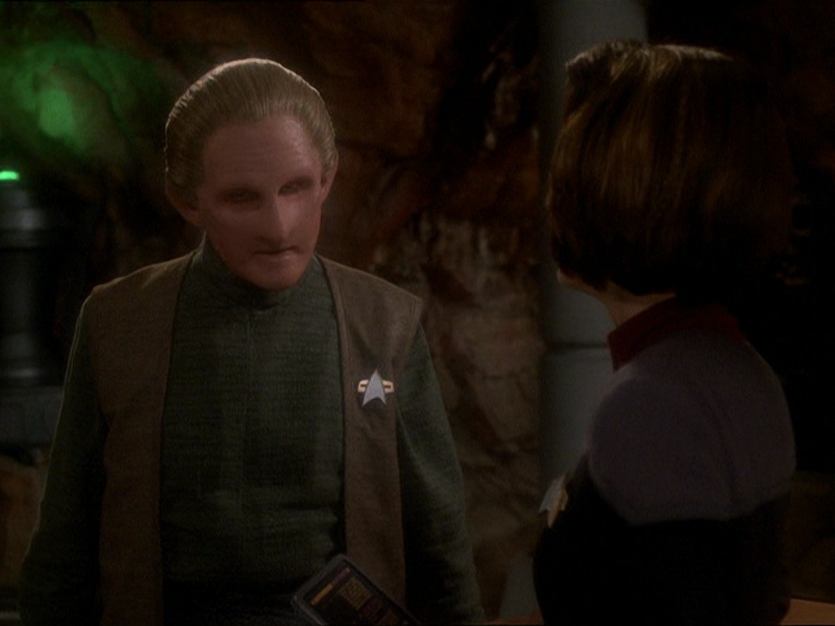 extant_StarTrek_DS9_7x22-TackingIntoTheWind_0151.jpg