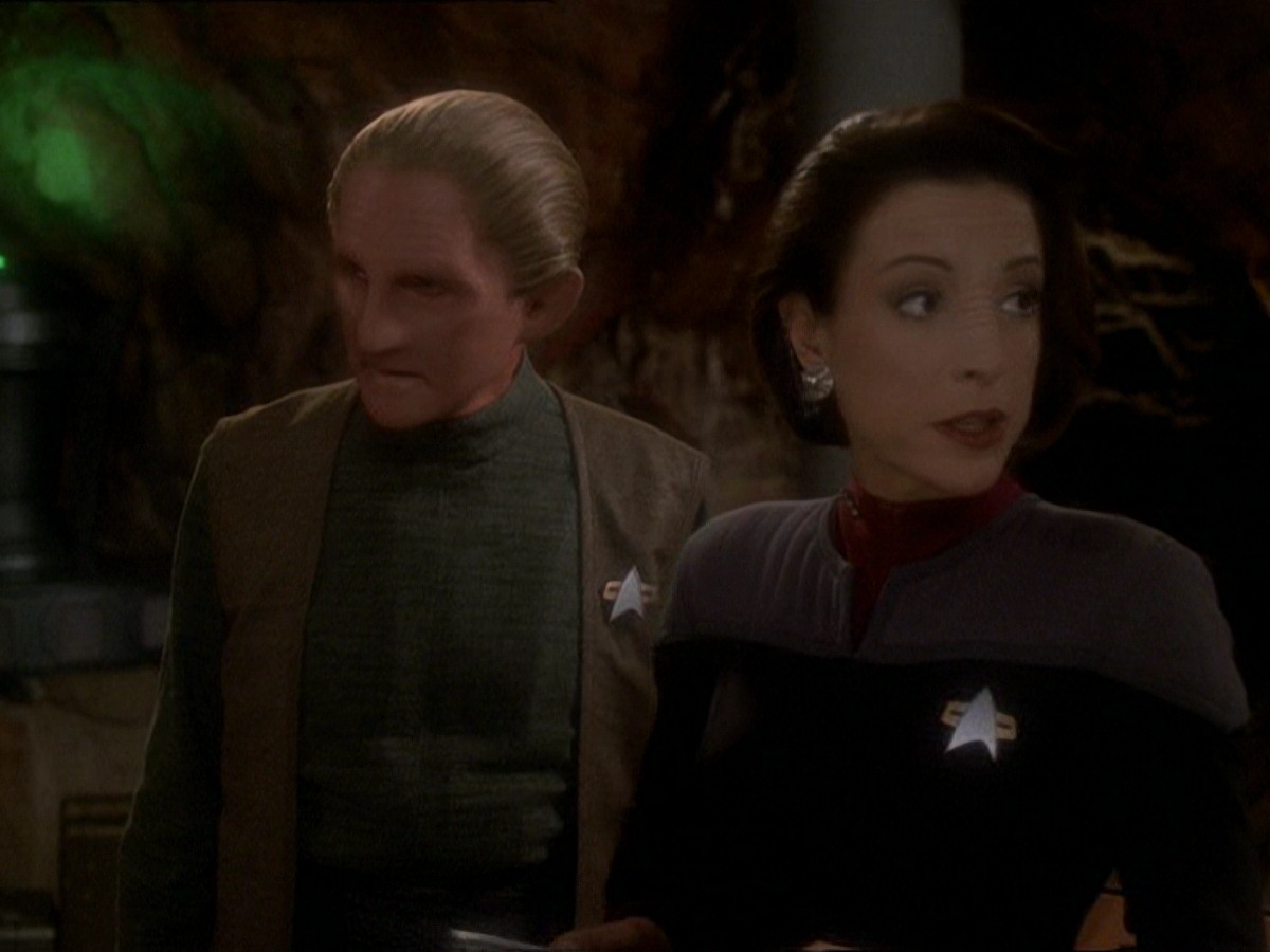 extant_StarTrek_DS9_7x22-TackingIntoTheWind_0175.jpg