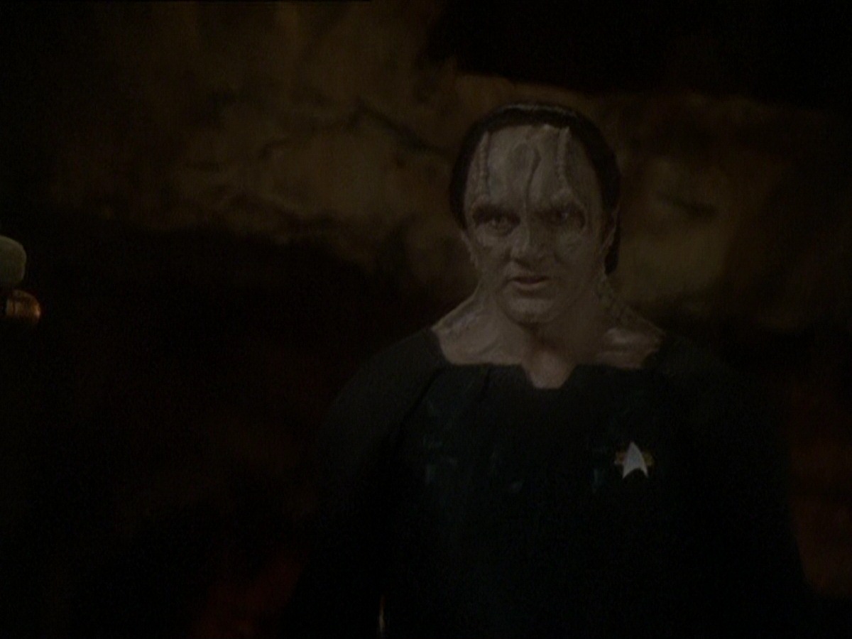 extant_StarTrek_DS9_7x22-TackingIntoTheWind_0250.jpg