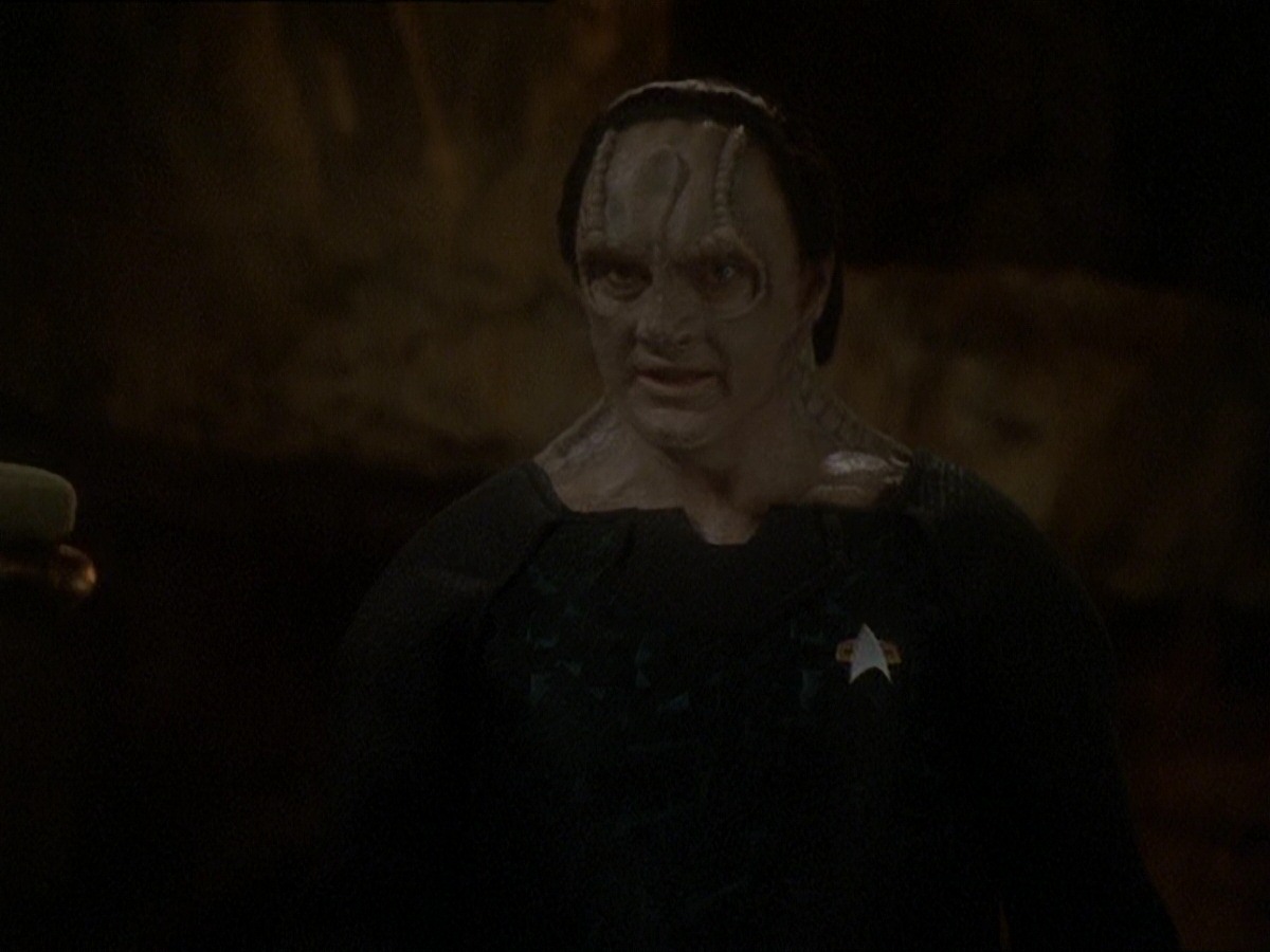 extant_StarTrek_DS9_7x22-TackingIntoTheWind_0251.jpg