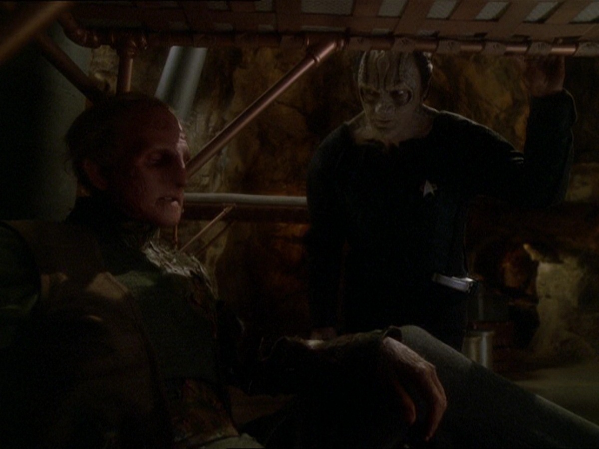 extant_StarTrek_DS9_7x22-TackingIntoTheWind_0290.jpg