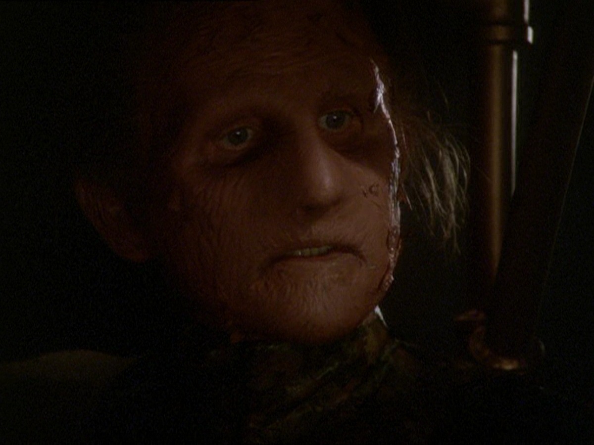 extant_StarTrek_DS9_7x22-TackingIntoTheWind_0321.jpg