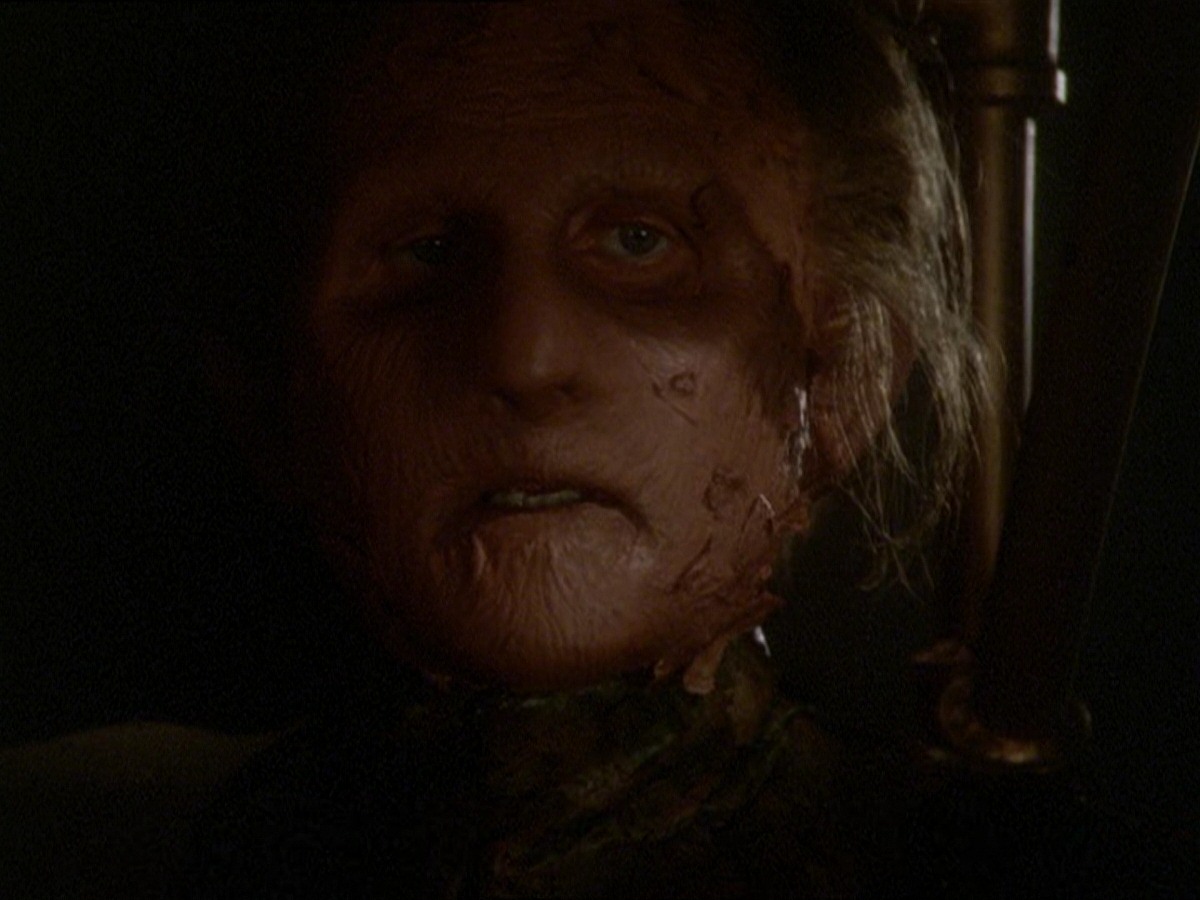 extant_StarTrek_DS9_7x22-TackingIntoTheWind_0338.jpg