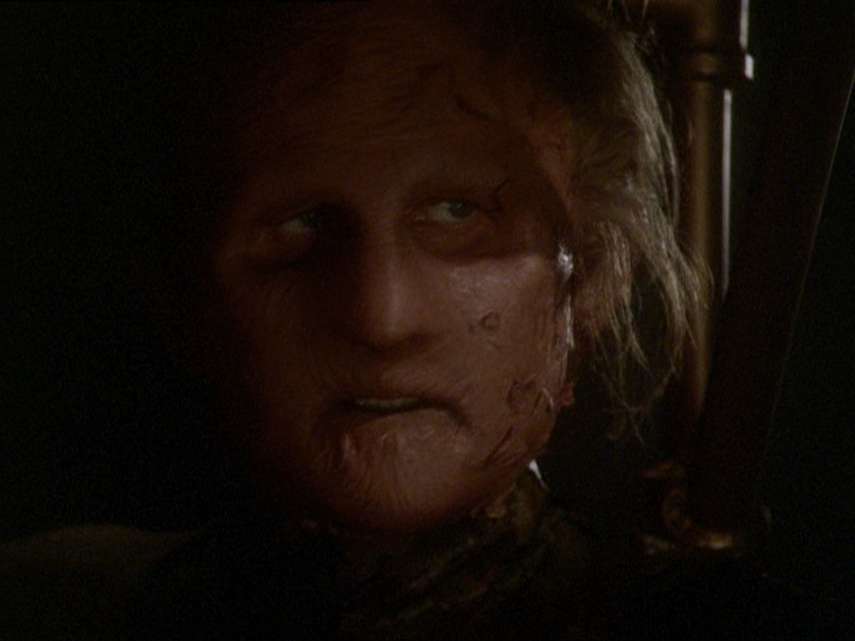 extant_StarTrek_DS9_7x22-TackingIntoTheWind_0352.jpg