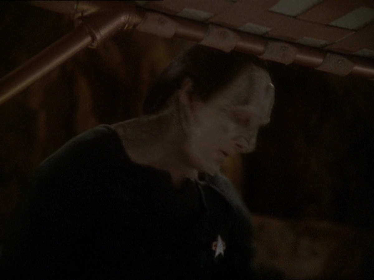 extant_StarTrek_DS9_7x22-TackingIntoTheWind_0381.jpg