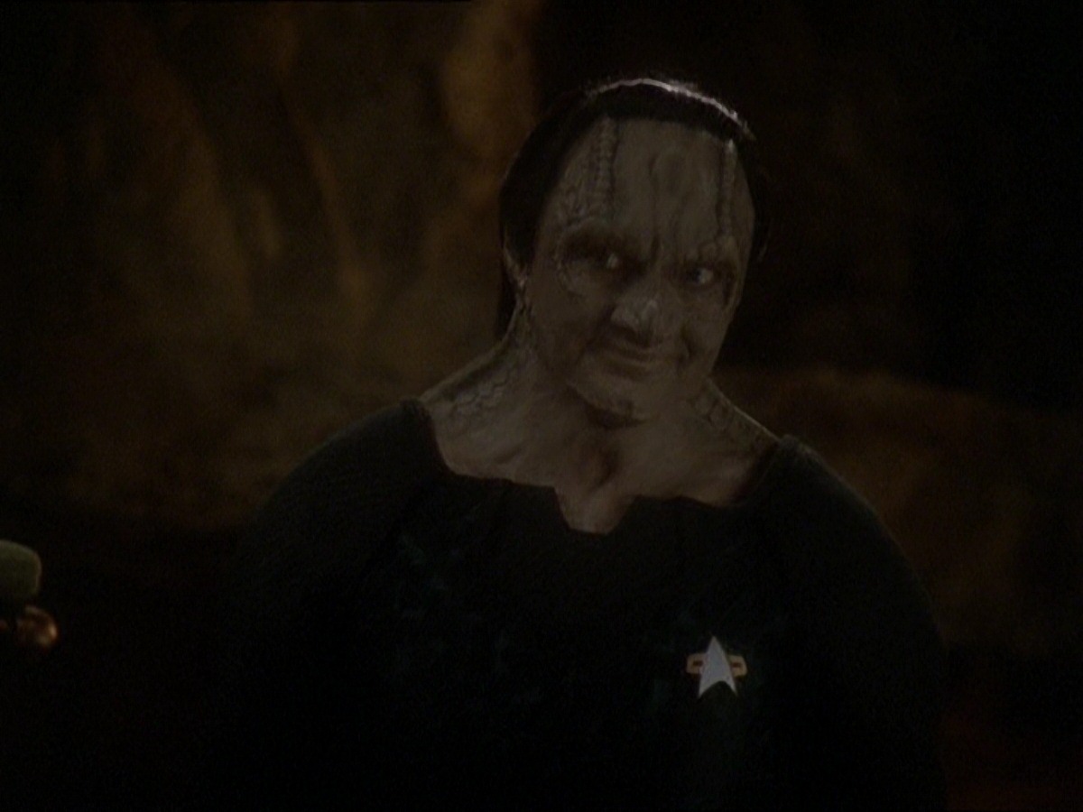 extant_StarTrek_DS9_7x22-TackingIntoTheWind_0404.jpg