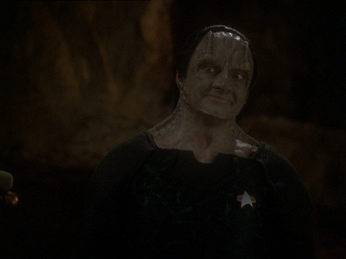 extant_StarTrek_DS9_7x22-TackingIntoTheWind_0405.jpg