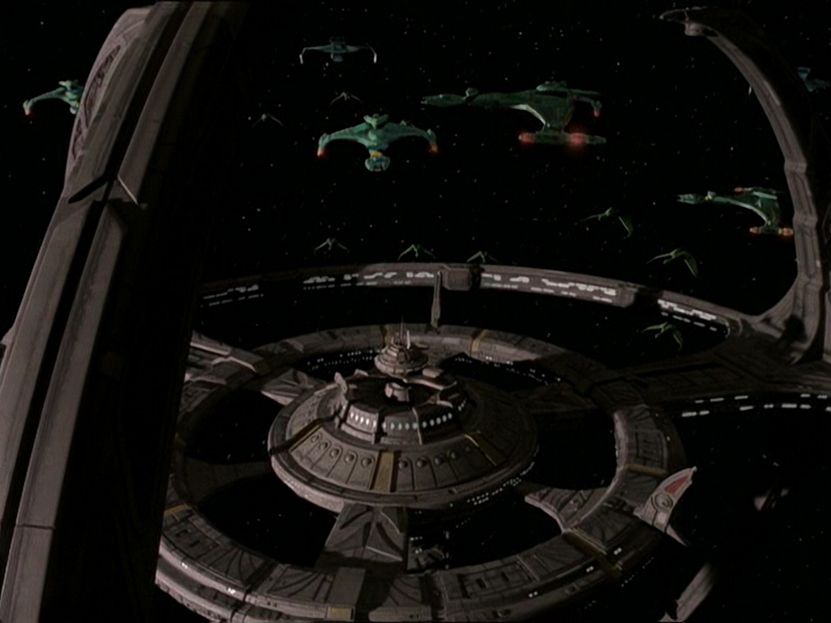 extant_StarTrek_DS9_7x22-TackingIntoTheWind_0585.jpg