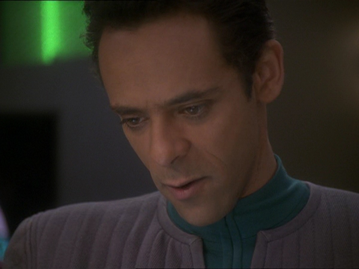 extant_StarTrek_DS9_7x22-TackingIntoTheWind_0627.jpg