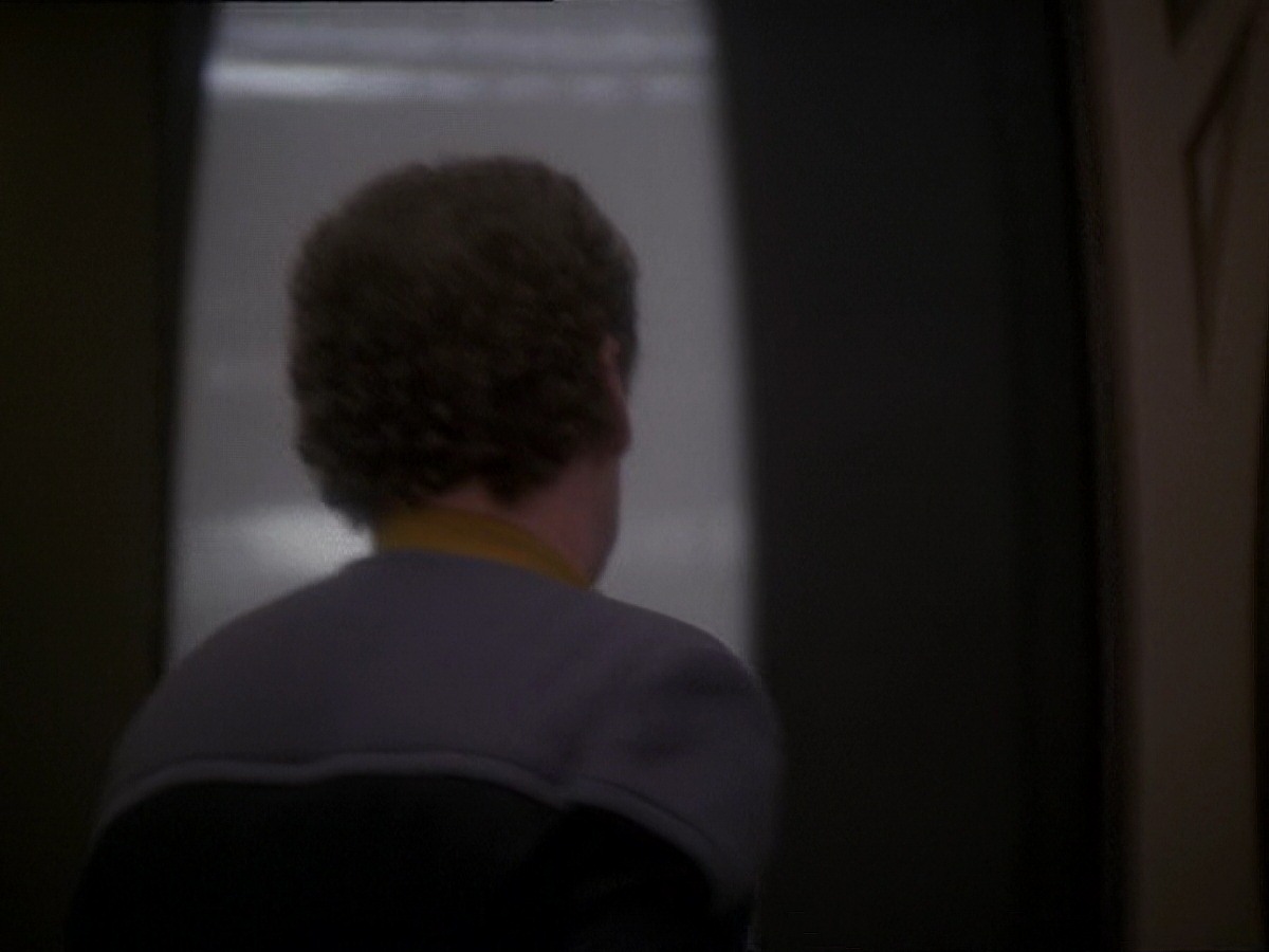 extant_StarTrek_DS9_7x22-TackingIntoTheWind_0751.jpg