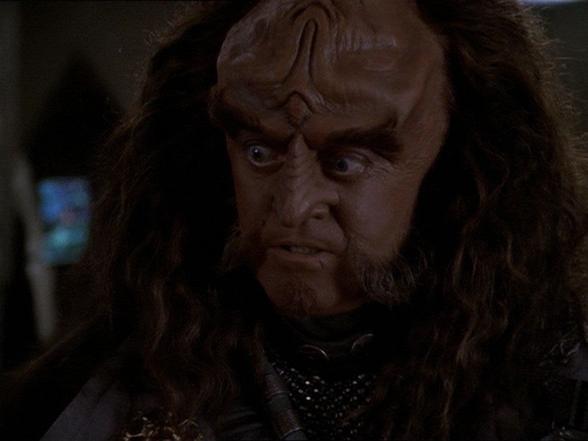 extant_StarTrek_DS9_7x22-TackingIntoTheWind_0776.jpg