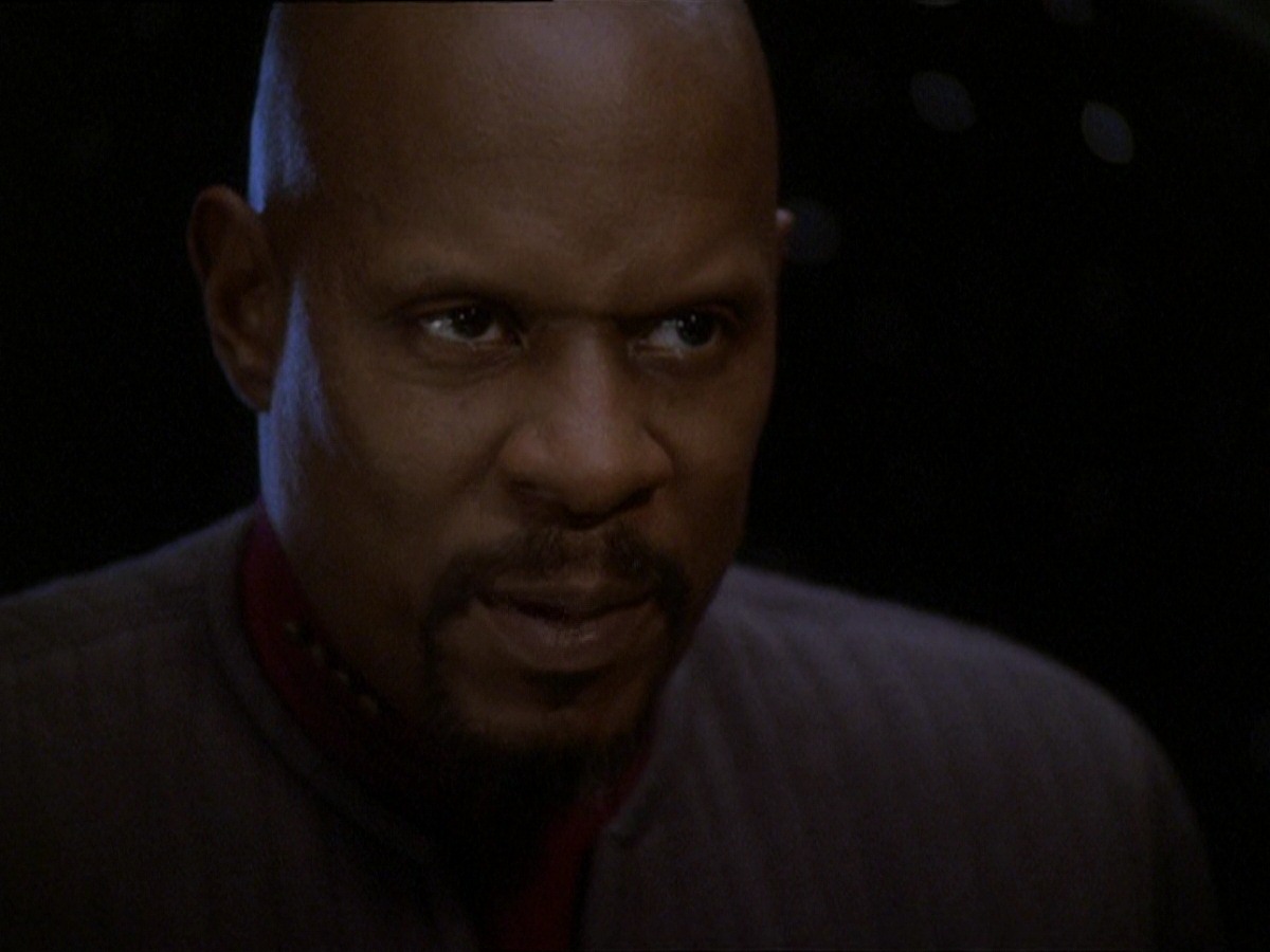 extant_StarTrek_DS9_7x22-TackingIntoTheWind_0805.jpg