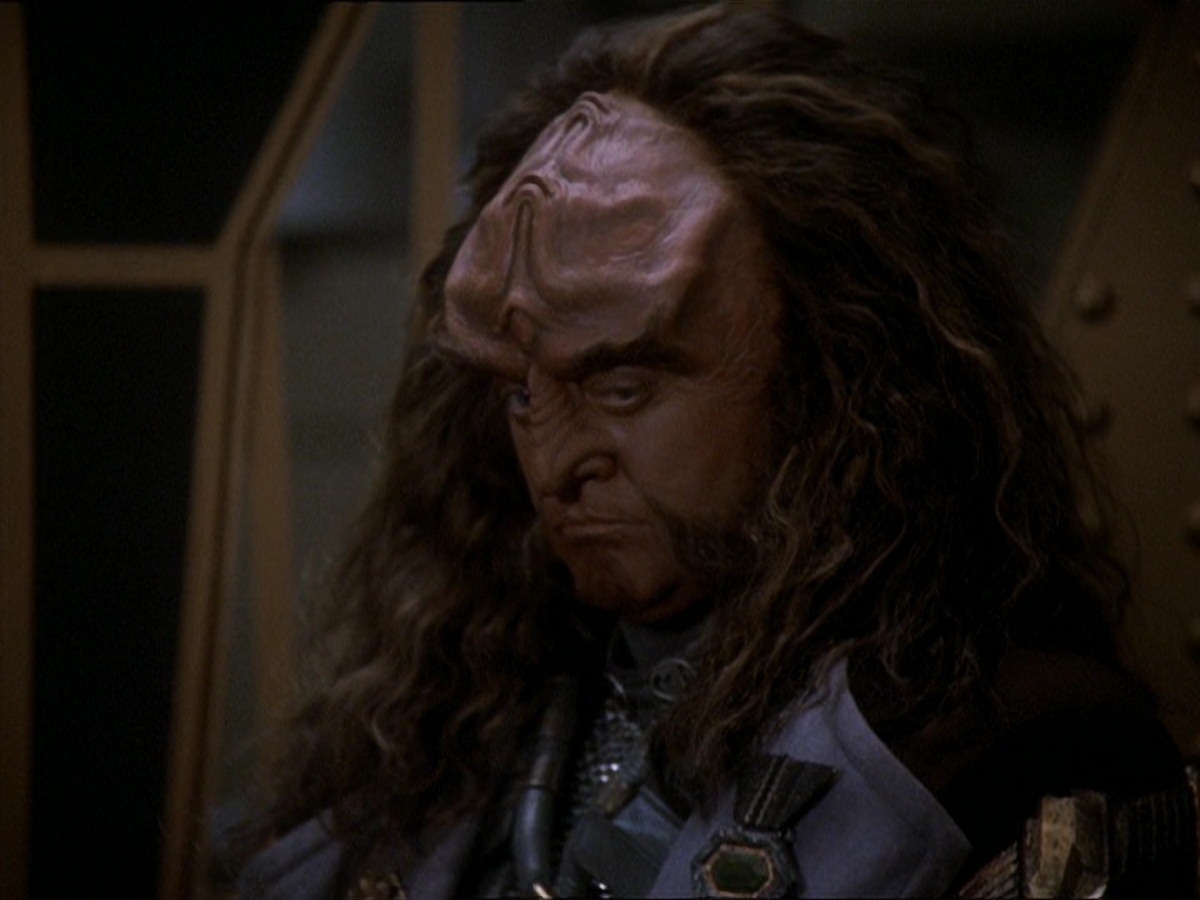 extant_StarTrek_DS9_7x22-TackingIntoTheWind_0828.jpg