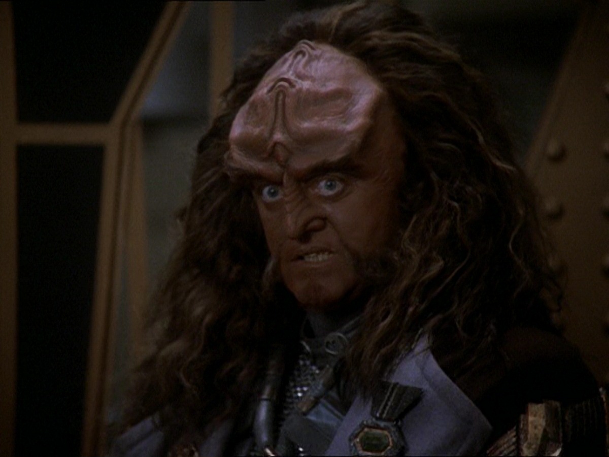 extant_StarTrek_DS9_7x22-TackingIntoTheWind_0829.jpg