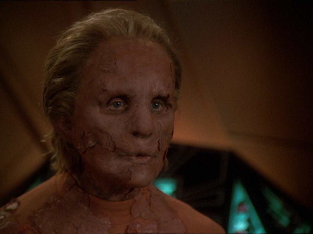 extant_StarTrek_DS9_7x22-TackingIntoTheWind_0938.jpg