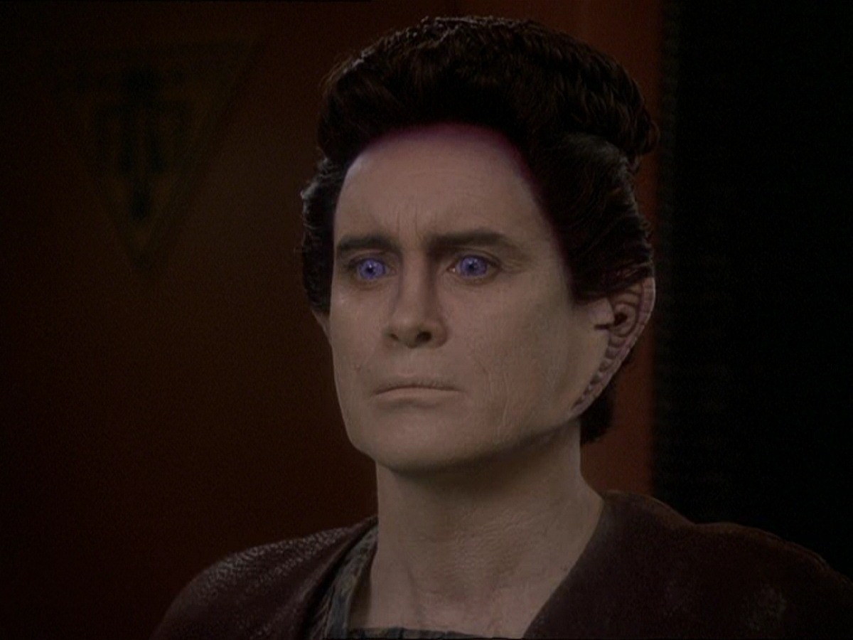 extant_StarTrek_DS9_7x22-TackingIntoTheWind_0941.jpg