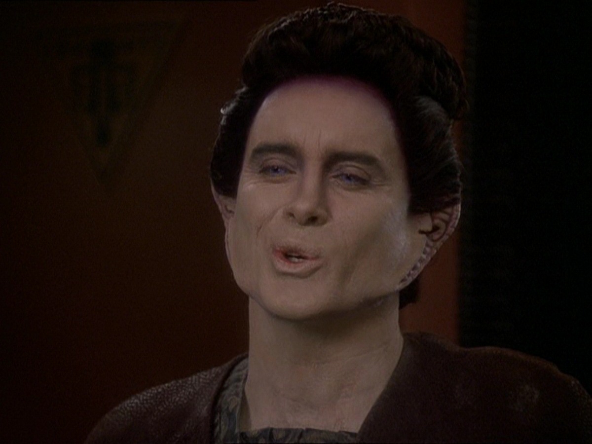 extant_StarTrek_DS9_7x22-TackingIntoTheWind_0956.jpg