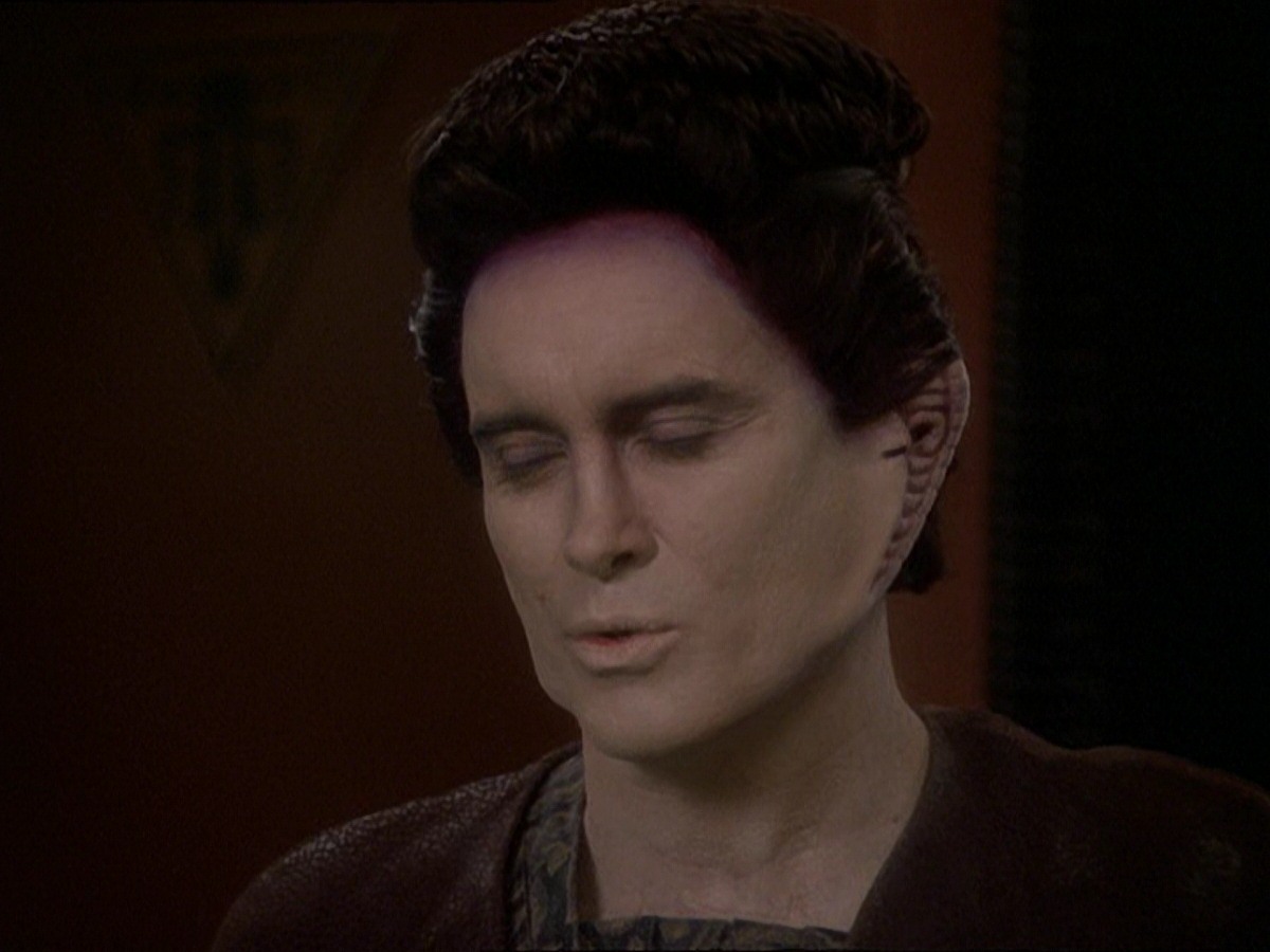 extant_StarTrek_DS9_7x22-TackingIntoTheWind_0961.jpg