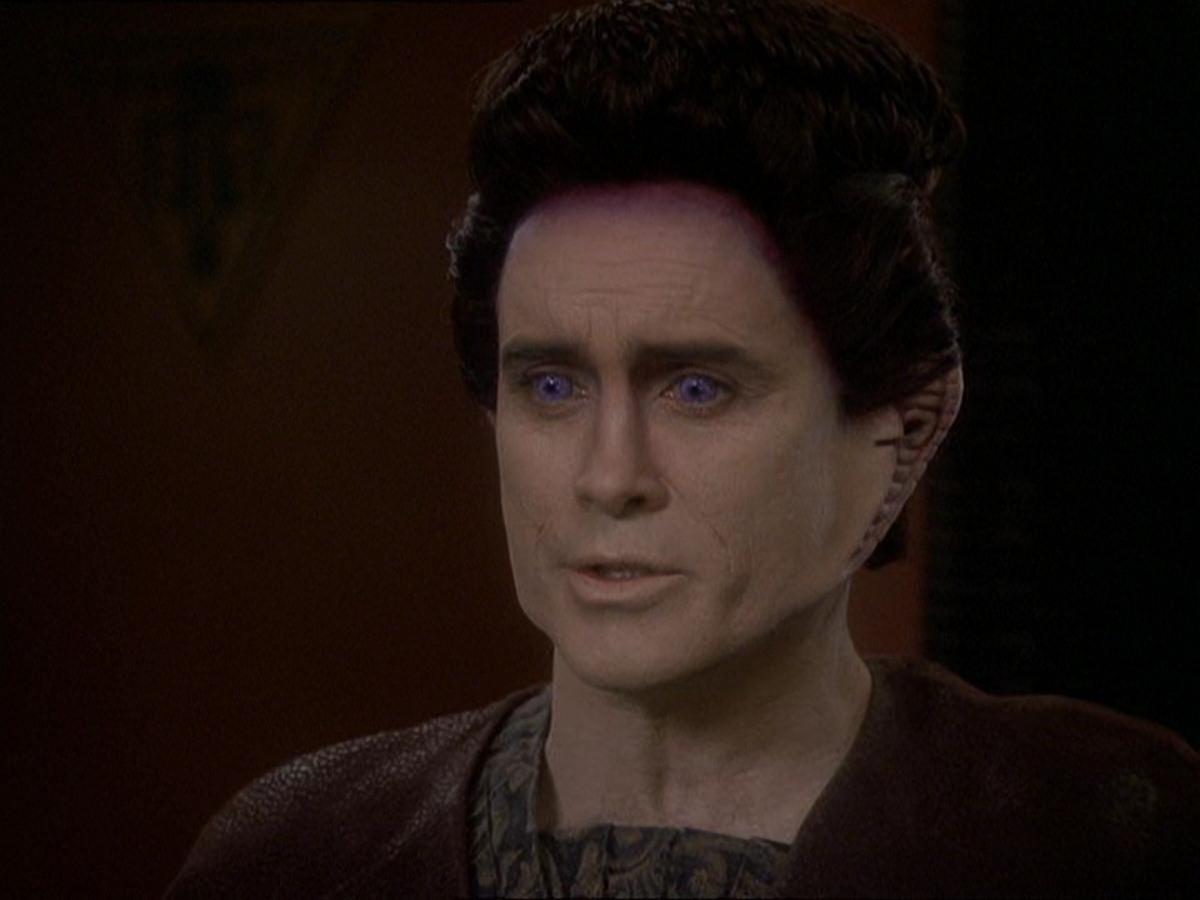 extant_StarTrek_DS9_7x22-TackingIntoTheWind_0988.jpg