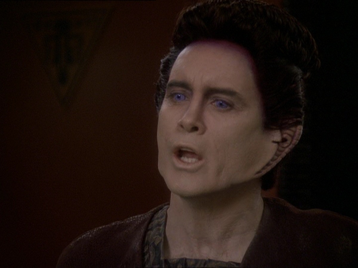 extant_StarTrek_DS9_7x22-TackingIntoTheWind_0996.jpg