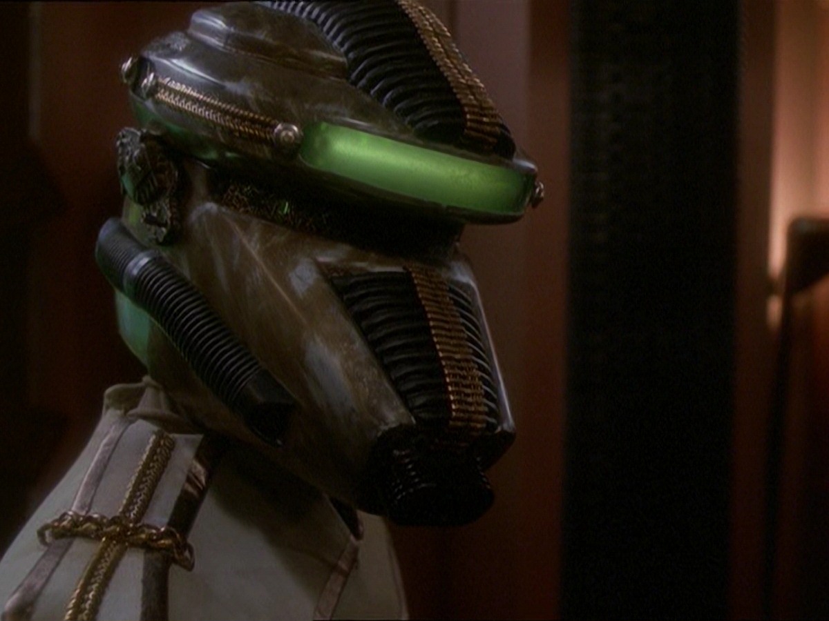 extant_StarTrek_DS9_7x22-TackingIntoTheWind_1005.jpg