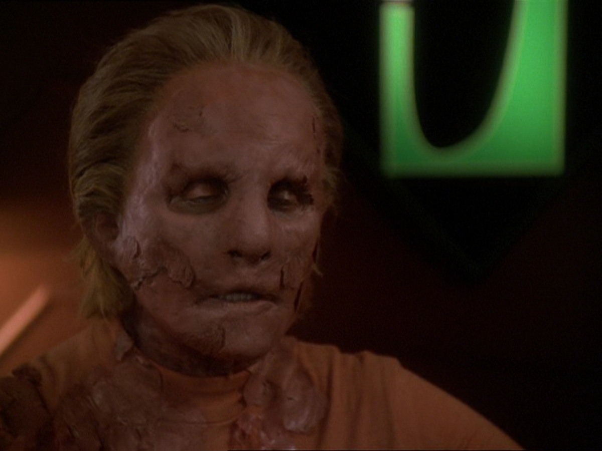 extant_StarTrek_DS9_7x22-TackingIntoTheWind_1053.jpg