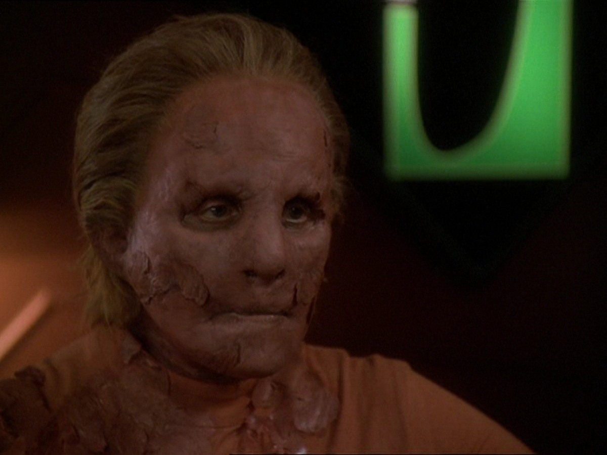 extant_StarTrek_DS9_7x22-TackingIntoTheWind_1059.jpg