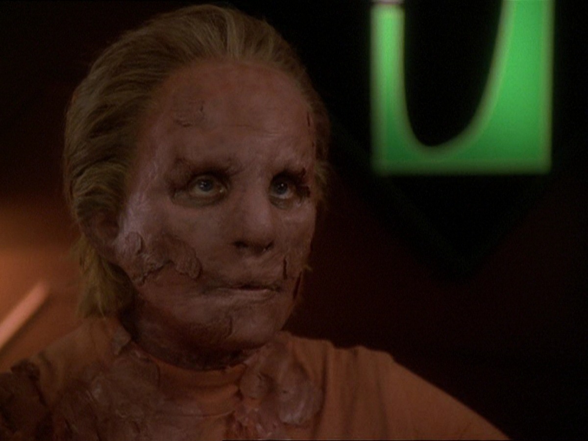 extant_StarTrek_DS9_7x22-TackingIntoTheWind_1066.jpg