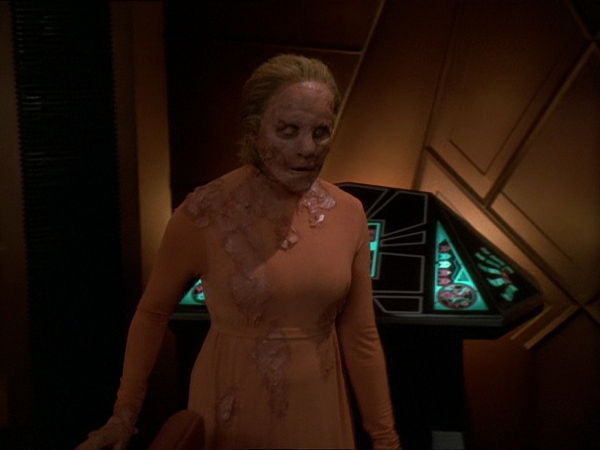 extant_StarTrek_DS9_7x22-TackingIntoTheWind_1117.jpg