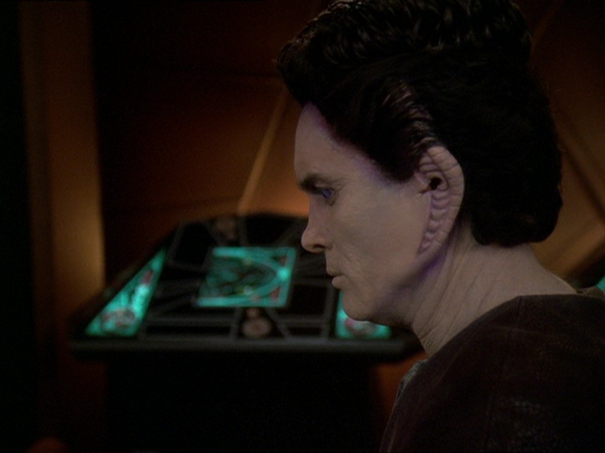 extant_StarTrek_DS9_7x22-TackingIntoTheWind_1141.jpg