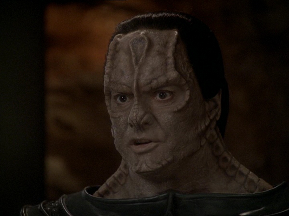 extant_StarTrek_DS9_7x22-TackingIntoTheWind_1192.jpg