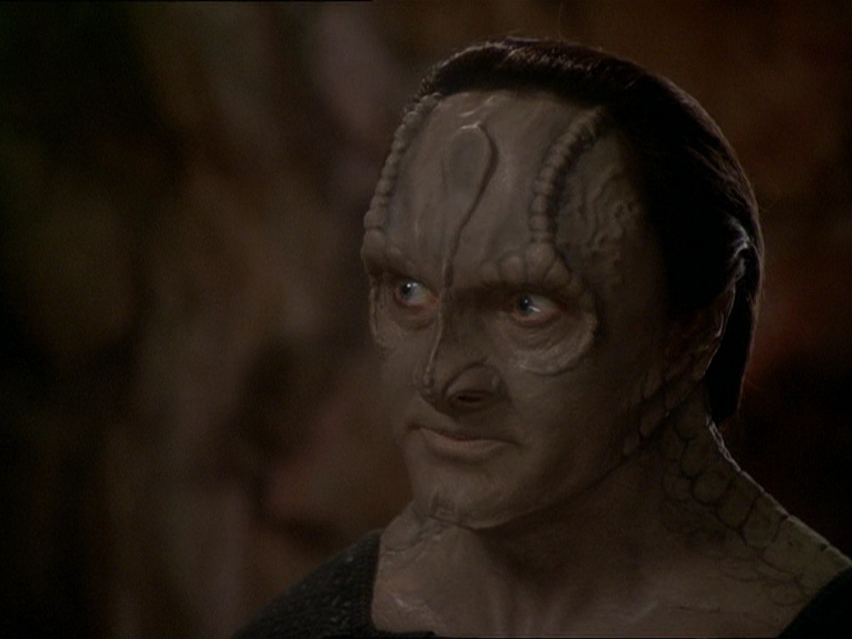 extant_StarTrek_DS9_7x22-TackingIntoTheWind_1207.jpg