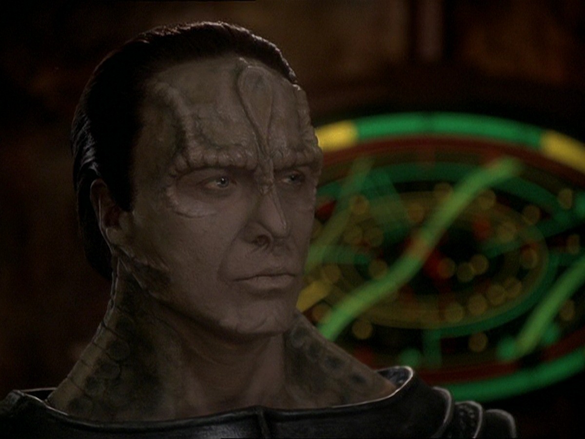 extant_StarTrek_DS9_7x22-TackingIntoTheWind_1239.jpg