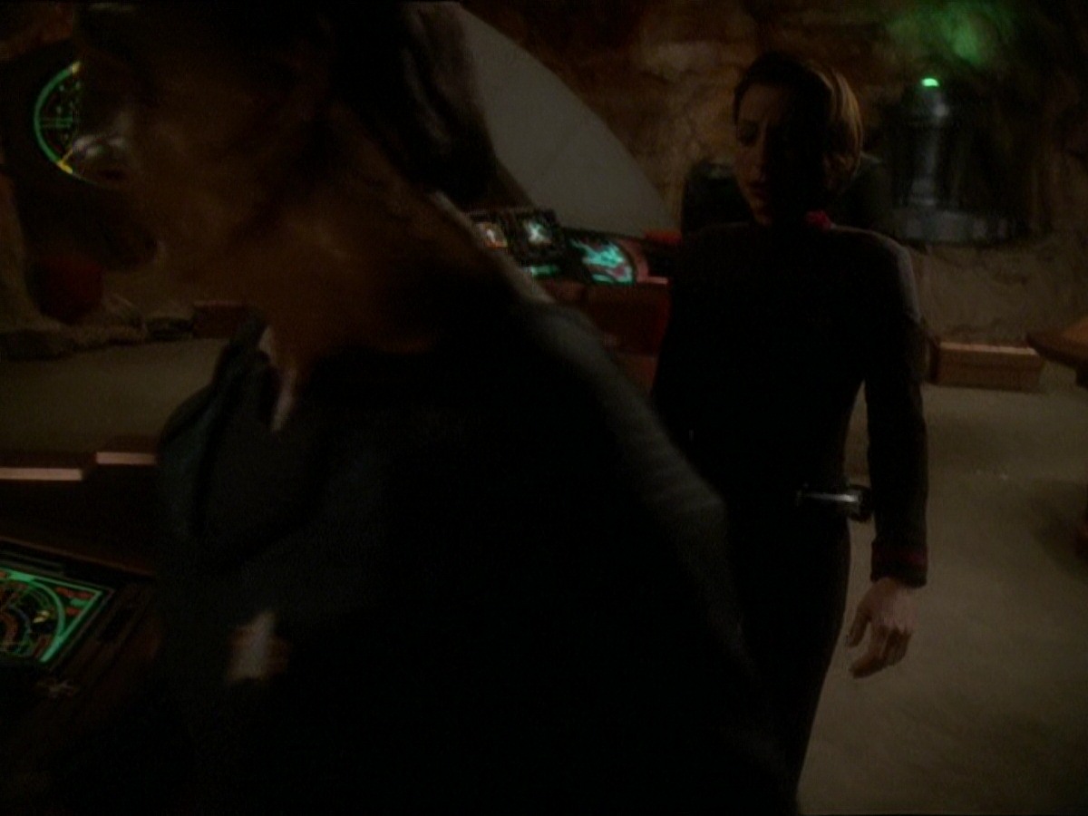 extant_StarTrek_DS9_7x22-TackingIntoTheWind_1250.jpg