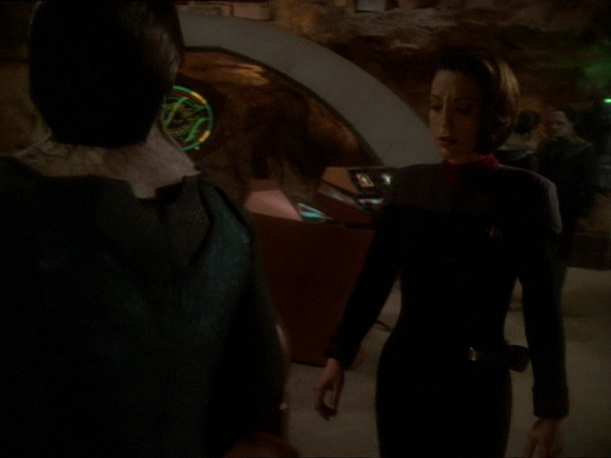 extant_StarTrek_DS9_7x22-TackingIntoTheWind_1251.jpg