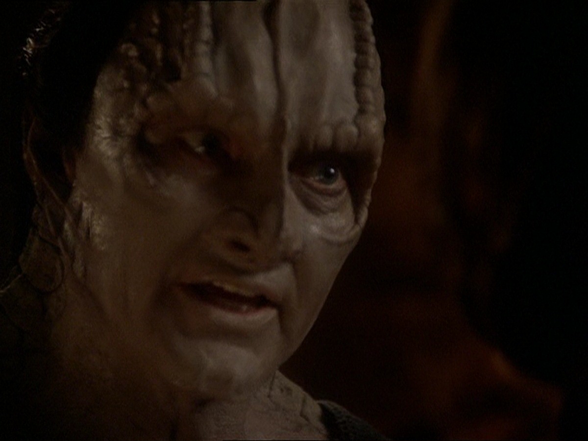extant_StarTrek_DS9_7x22-TackingIntoTheWind_1280.jpg
