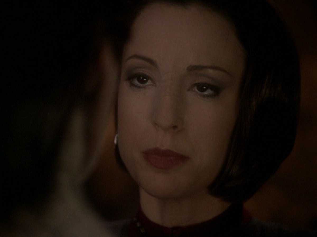 extant_StarTrek_DS9_7x22-TackingIntoTheWind_1301.jpg