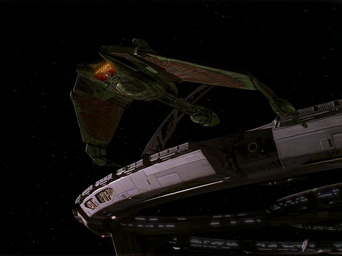 extant_StarTrek_DS9_7x22-TackingIntoTheWind_1356.jpg