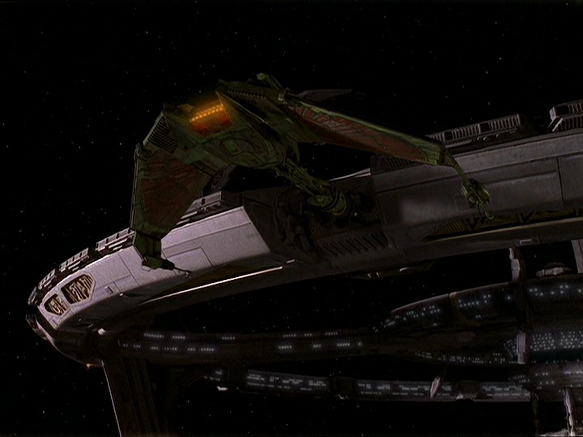 extant_StarTrek_DS9_7x22-TackingIntoTheWind_1361.jpg
